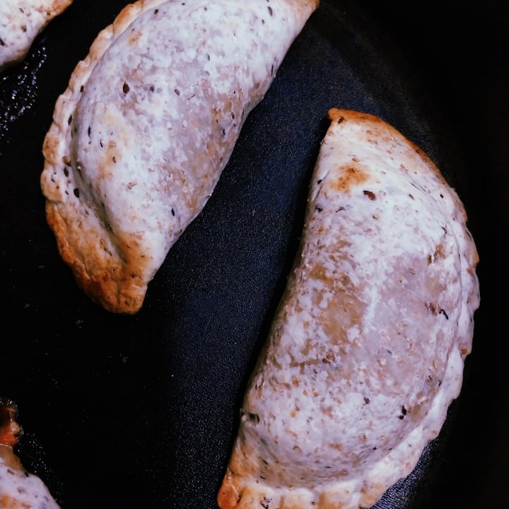 photo of Orali empanadas de berenjena shared by @nanicuadern on  26 Sep 2024 - review