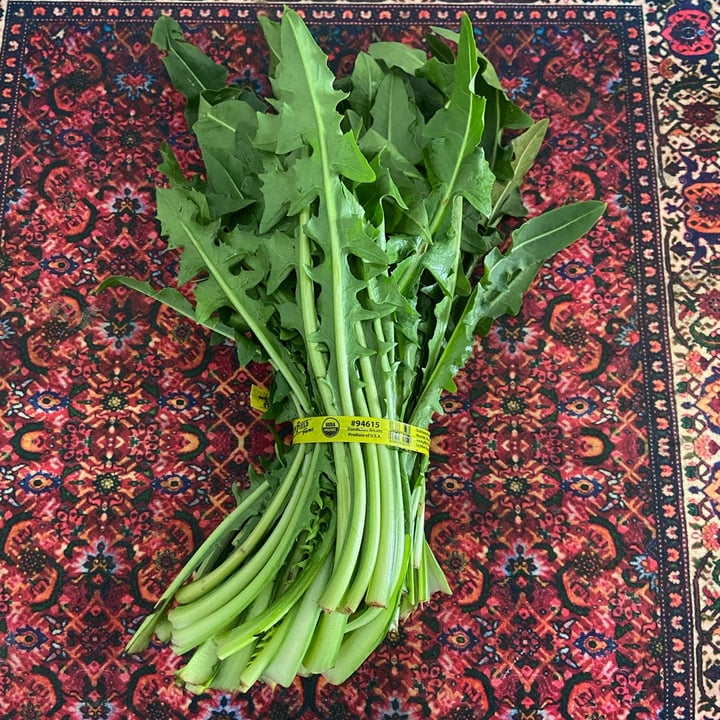 photo of Greenfield Greens Dandelion Greens shared by @mrbunbeauty on  02 Sep 2023 - review
