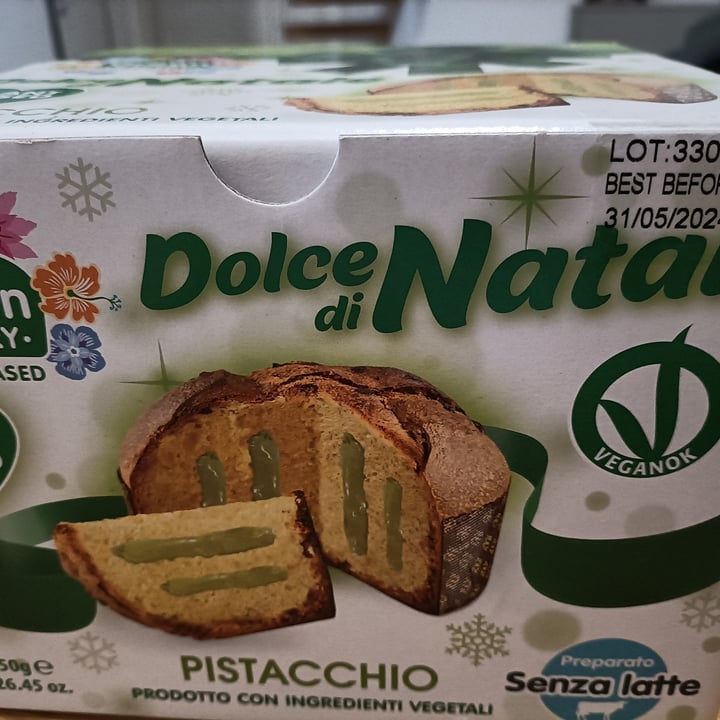 photo of italian green bakery Dolce di Natale Pistacchio shared by @lacri88 on  27 Jan 2024 - review