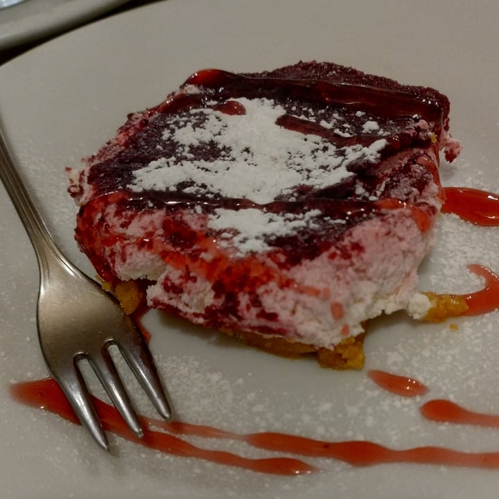 photo of Il Papiro Vegan Cheesecake ai frutti di bosco shared by @casspita on  11 Apr 2024 - review
