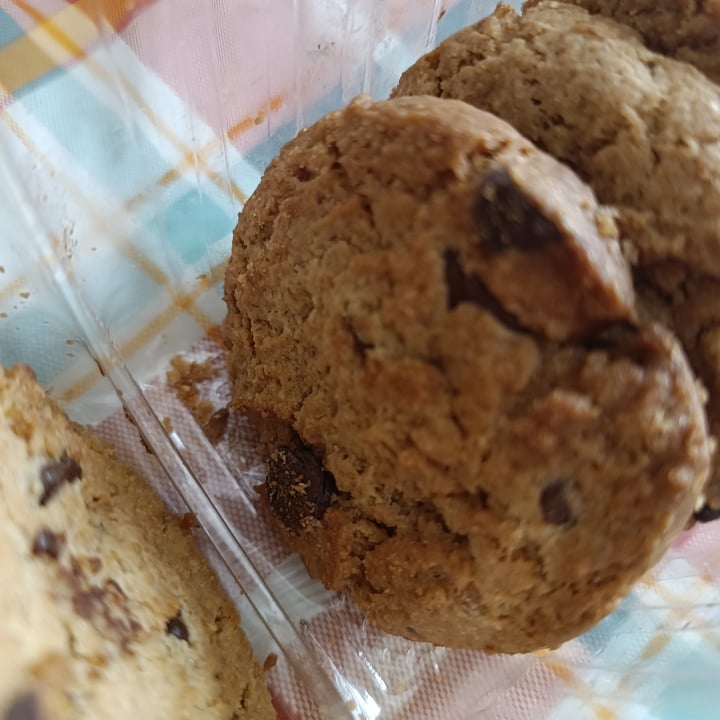 photo of Vemondo vegan oat cookies chicolate chip and orange shared by @fra23 on  05 Oct 2023 - review