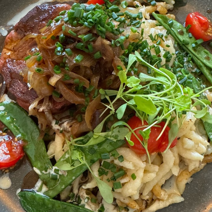 photo of VIRTSHAUS ULM Zwiebelrostbrater Spätzle & kaiserscher shared by @francescalattanzi on  12 Aug 2024 - review