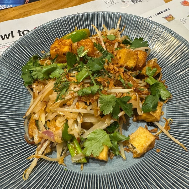 photo of Wagamama Yasai Pad Thai shared by @eatyourgreens on  05 Mar 2024 - review