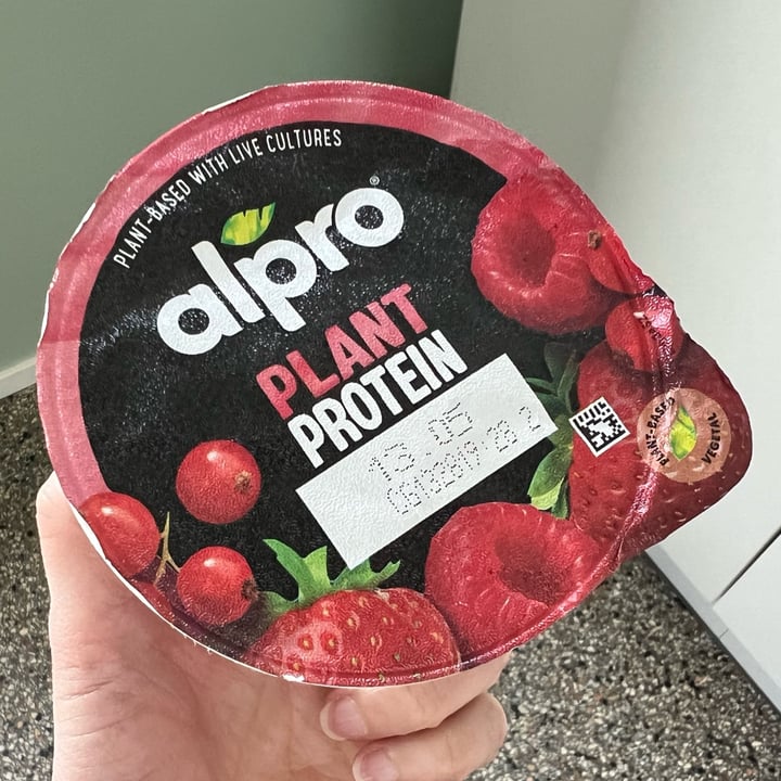 photo of Alpro Plant Protein Red Berries Yogurt shared by @citronimus on  15 Apr 2024 - review