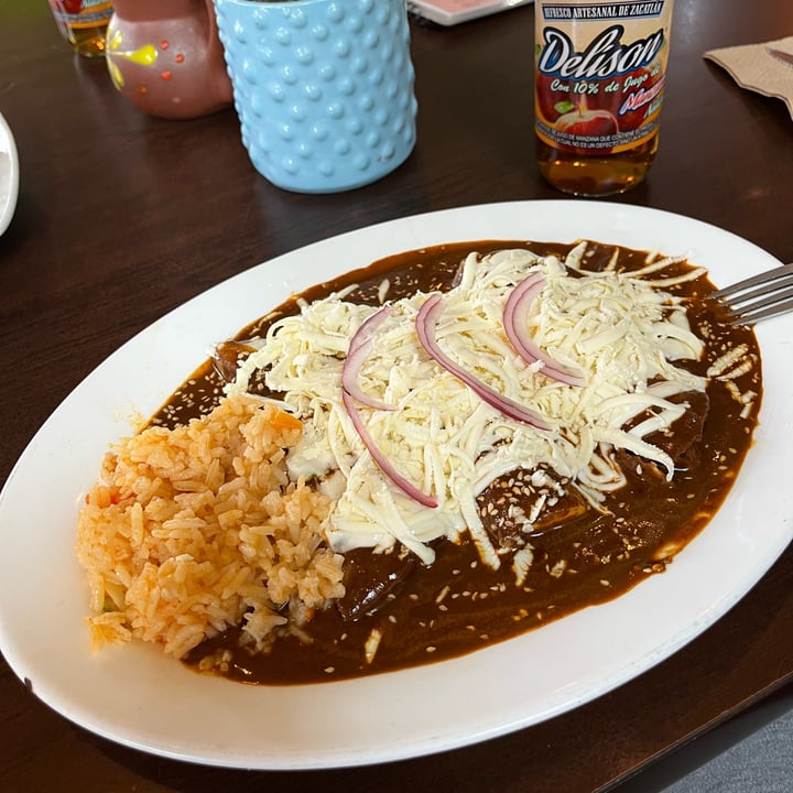 photo of Veggicano Comida & Tienda Enchiladas de Mole shared by @nancy on  29 Dec 2024 - review