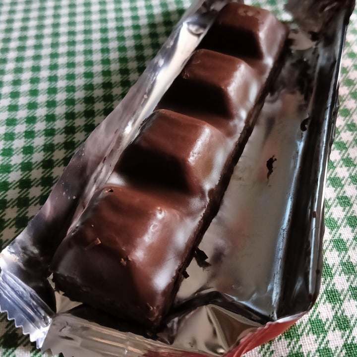 photo of LoveRaw Cre&m Wafer Bar M!lk Choc ×6 shared by @irantzu on  02 Dec 2024 - review