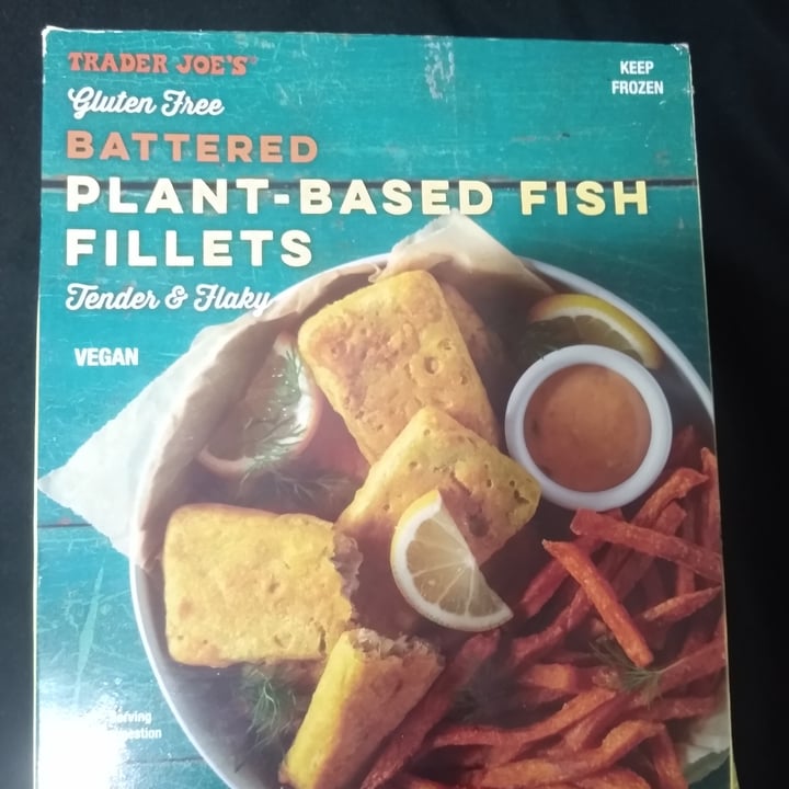 photo of Trader Joe's Battered Plant-Based Fish Fillets shared by @rajivvegan on  19 Oct 2023 - review
