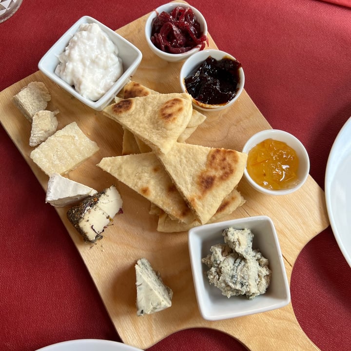 photo of Amaranto Ristorante tagliere di formaggi shared by @ommy on  29 May 2025 - review
