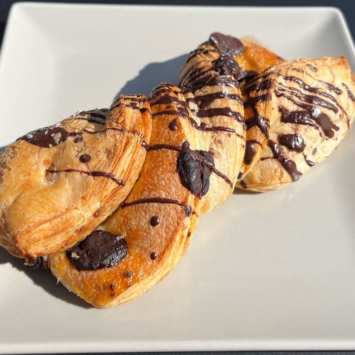 photo of Alkemiko treccia con cioccolato vegan shared by @agaiarept on  02 May 2025 - review