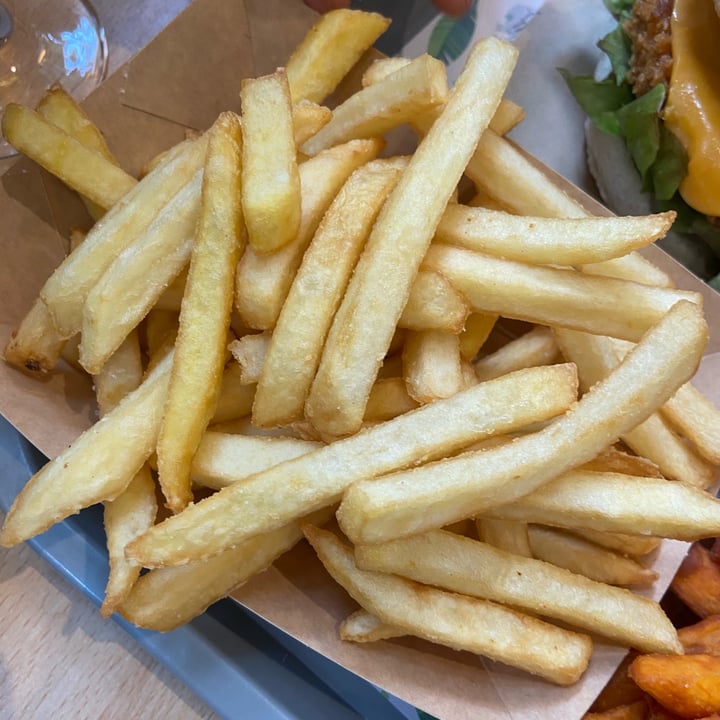 photo of Khambú Hamburguesa Indiana shared by @simonaalbanese on  10 Apr 2025 - review
