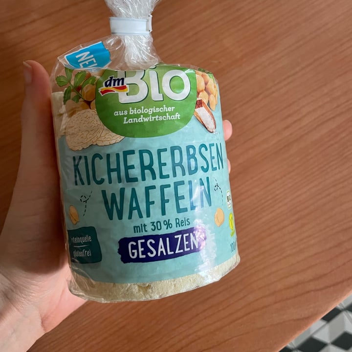 photo of dmBio Kichererbsen-Waffeln shared by @veggiegaia on  16 May 2024 - review