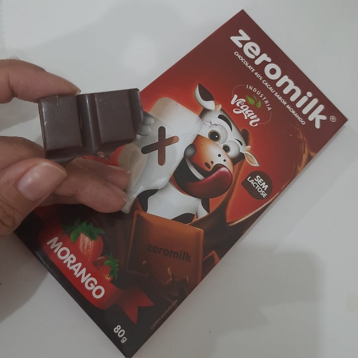 photo of Zeromilk Chocolate 40% Cacau com Morango shared by @patysouza on  11 Sep 2023 - review