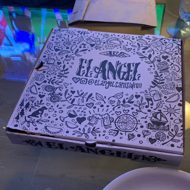 photo of El Ángel Fugazza shared by @sechague on  30 Aug 2025 - review