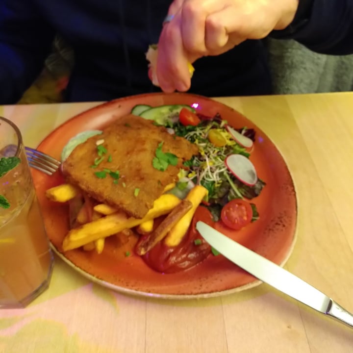 photo of Max Pett Viennese Soy Schnitzel shared by @maffi1810 on  26 Apr 2025 - review