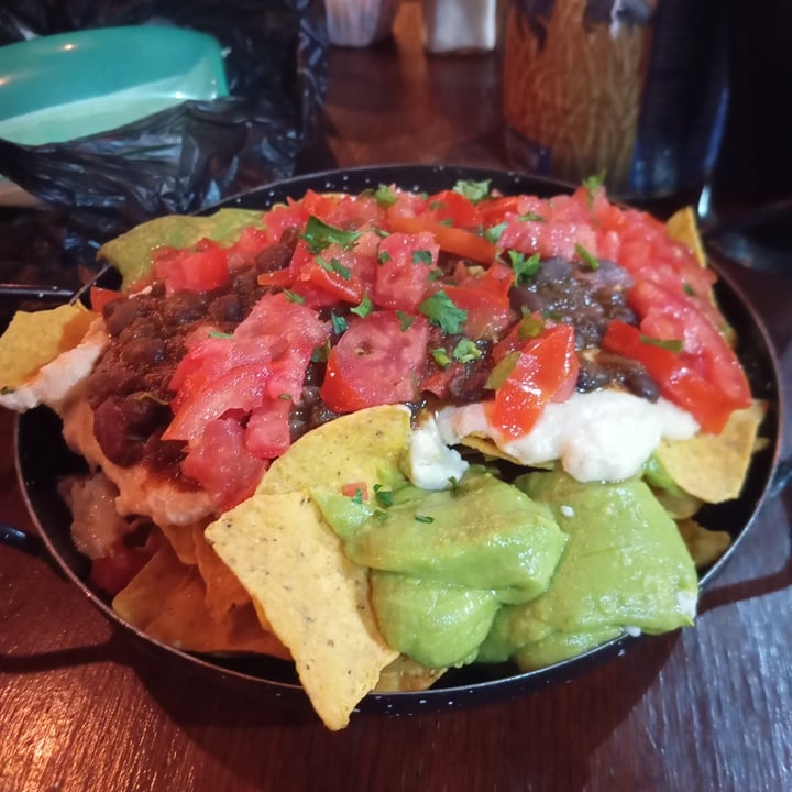 photo of Prinston Morón Nachos Veganos shared by @omarchelechg on  05 Oct 2025 - review