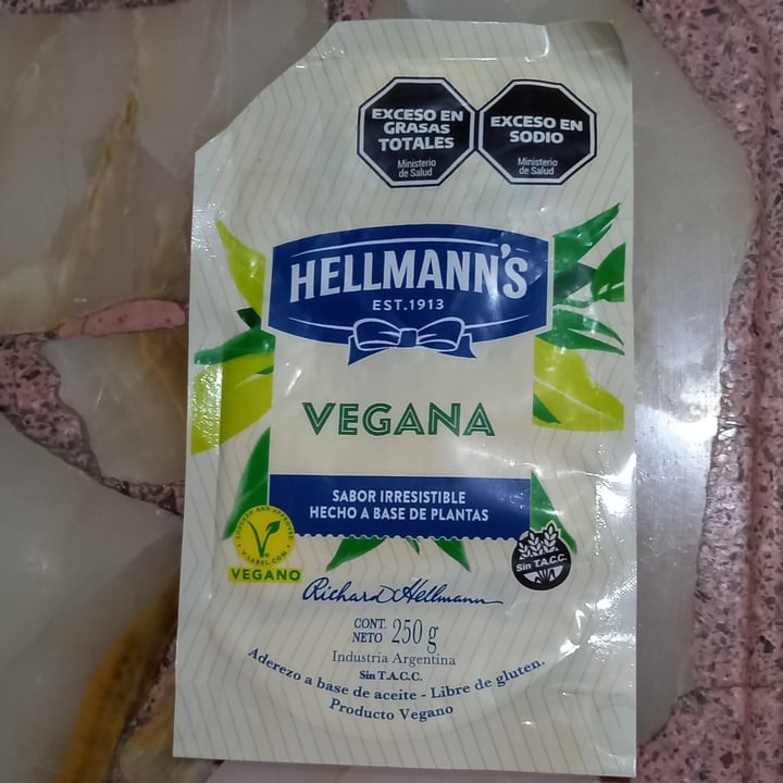 photo of Hellmann’s Mayonesa Hellmans Vegana shared by @-fa on  28 May 2024 - review