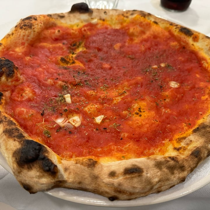 photo of Pizzeria Ristorante Ca’ Dei Pini 3.0 Pizza Marinara shared by @nicolepasini on  07 Apr 2024 - review