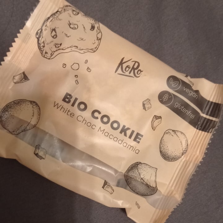photo of Koro Bio Cookie White Choc Macadamia shared by @nuriawashungry on  16 Mar 2024 - review