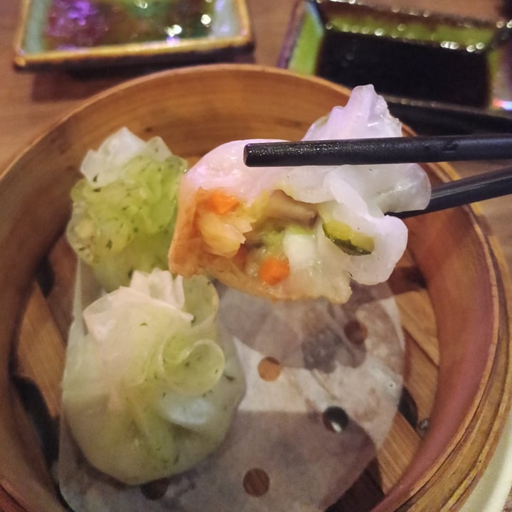 photo of Niuda Ramen a Mano 牛大面馆 ravioli al vapore con verdure miste shared by @merry-cherry-veg on  23 Aug 2025 - review