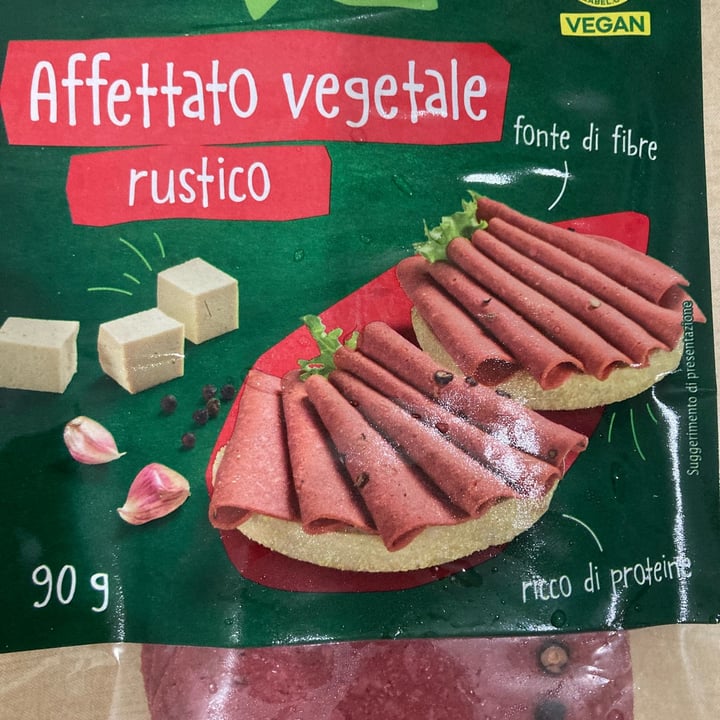 photo of Vemondo Affettato vegetale rustico shared by @vegvaleria on  30 Aug 2024 - review