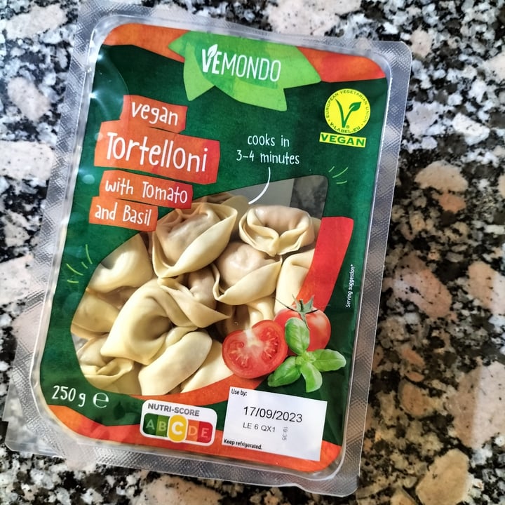 photo of Vemondo Vegan Tortelloni With Tomato And Basil shared by @javisanx on  20 Aug 2023 - review
