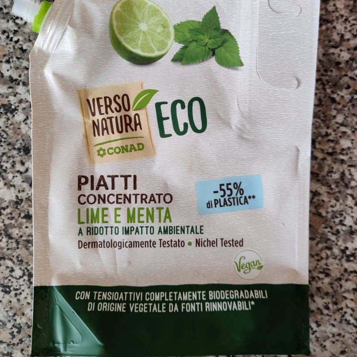 photo of Verso Natura Eco Conad Detersivo concentrato piatti lime e menta shared by @lucianothecat on  24 Sep 2023 - review
