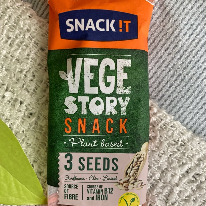 photo of Snack it Vege Story Snack 3 Seeds shared by @geisalopes on  27 Aug 2025 - review
