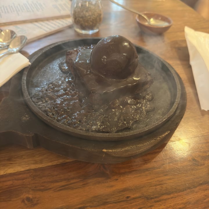 photo of Just Be Sizzling Brownie shared by @arjun04 on  18 Nov 2023 - review