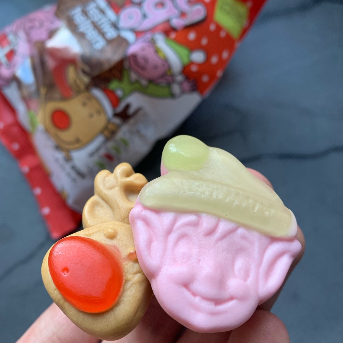 percy-pigs-festive-helpers-from-marks-spencer-food-m-s-vegan