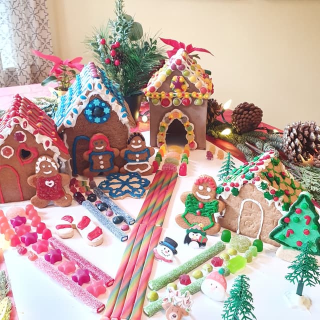 Photo of the dish “Tree Cookie Decorating Kit”