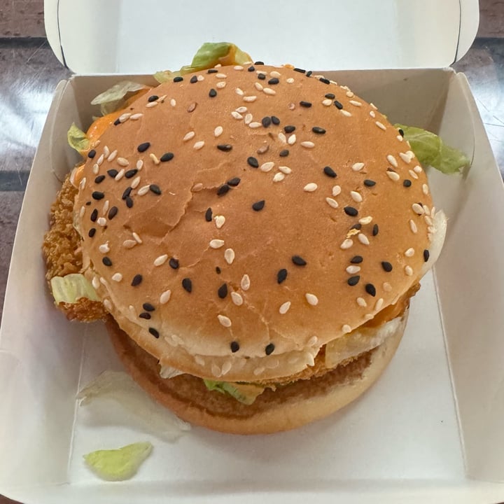 photo of KFC Plant-based Zinger shared by @wjynn on  11 Aug 2025 - review