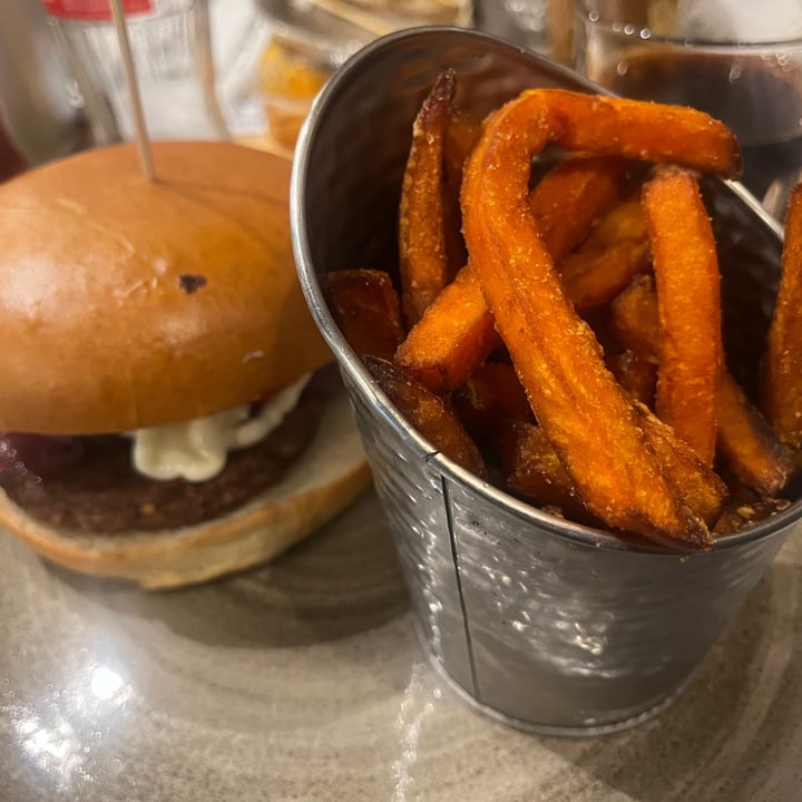 photo of Hamerica's Smile Burger shared by @aldoveg on  29 Aug 2024 - review