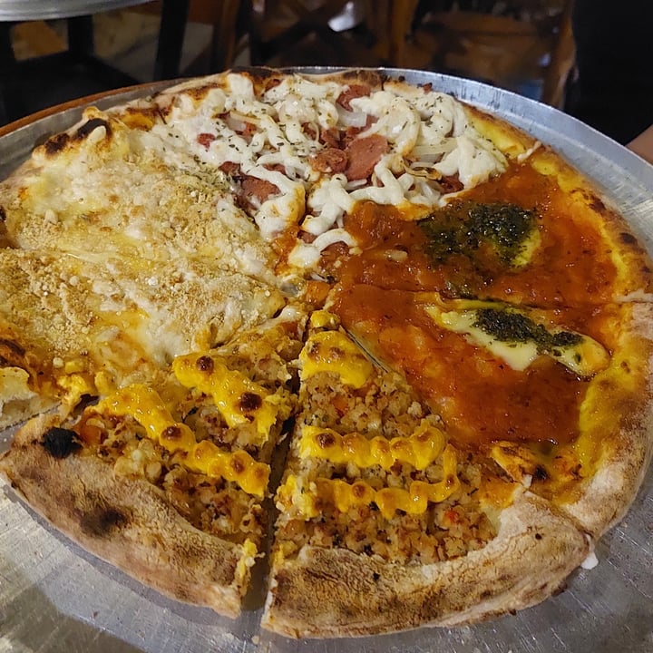 photo of Fratelli Basilico Pizzaria Vegana Vegan Pizza shared by @jcasati on  11 Feb 2024 - review