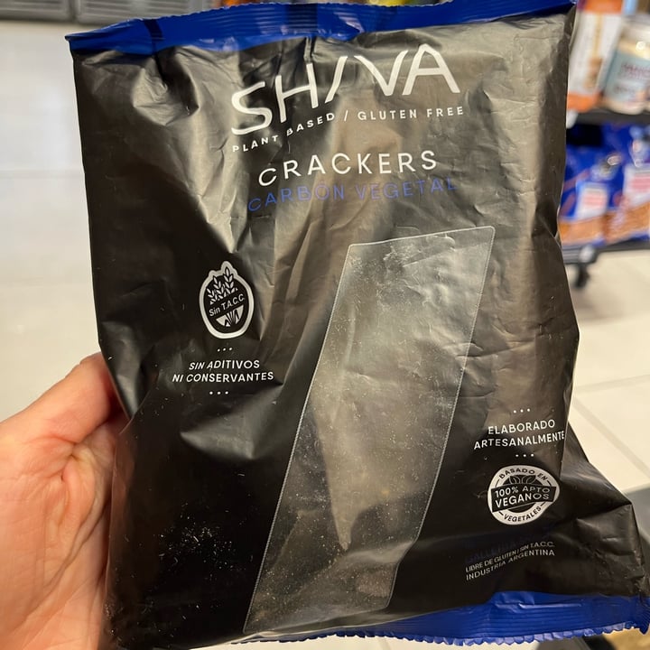 photo of Shiva Crackers Carbon Vegetal shared by @miliforanimals on  03 Oct 2024 - review