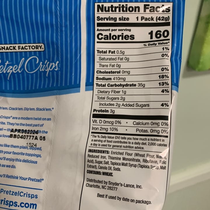 photo of Snack Factory Original pretzel crisps shared by @onehungryvegan on  16 Oct 2023 - review