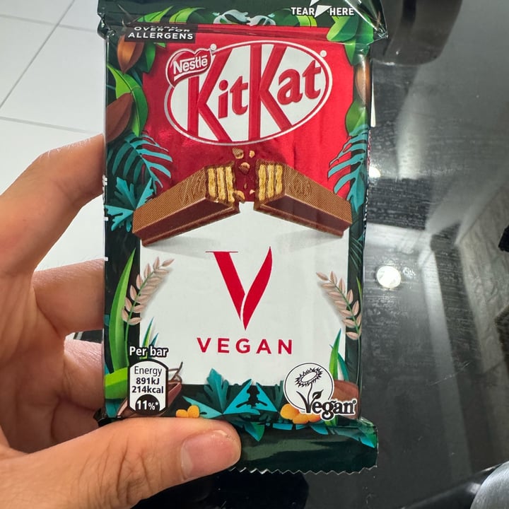 photo of Kit kat Nestle vegan kit kat shared by @csquaree on  04 May 2024 - review