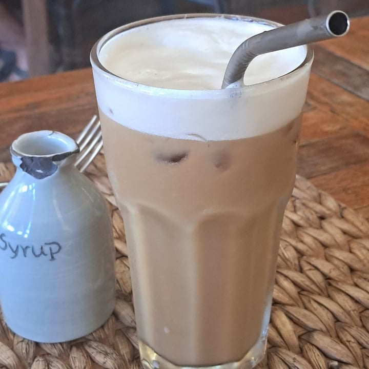 photo of New Leaf Eatery Iced Soya Latte shared by @sandrabryant on  18 Dec 2023 - review