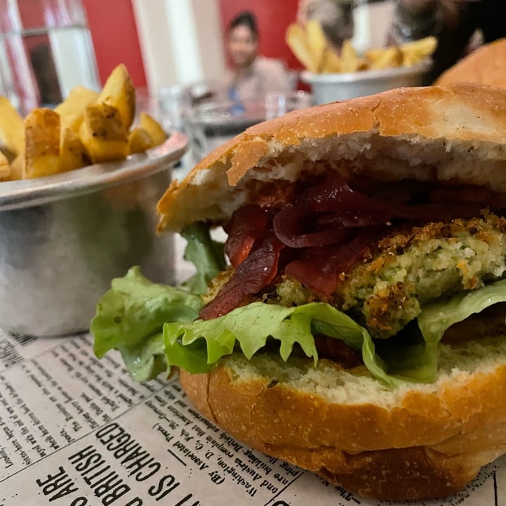photo of Beerbone Art Burger S.r.l. Veggie Zucchina shared by @robertacor on  03 Nov 2024 - review