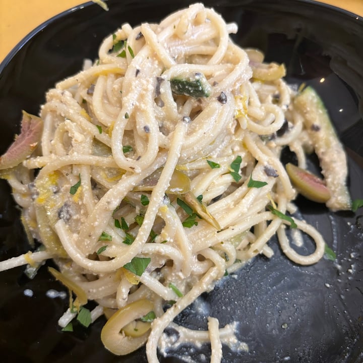 photo of Malerba spaghettoni Alla Ricotta Vegan Con Zucchine Olive E Limone shared by @laboratoriodomestico on  20 Apr 2024 - review