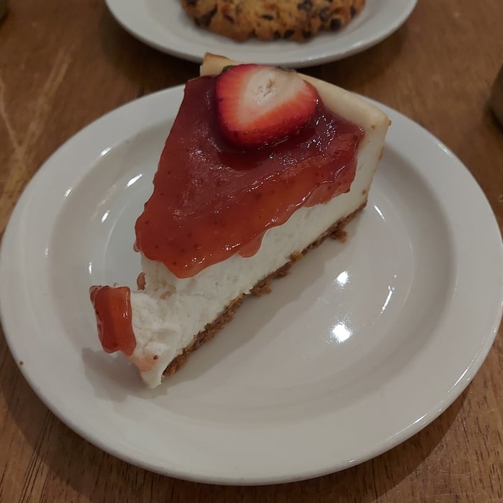 photo of Peacefood Strawberry cheesecake shared by @dargina90 on  22 Dec 2023 - review