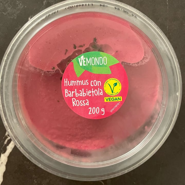 photo of Vemondo hummus barbabietola rossa shared by @gioper on  20 May 2025 - review