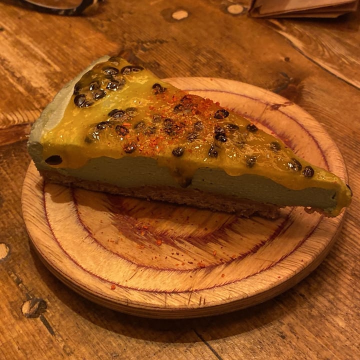 photo of Honest Greens Torta de matcha e maracuja shared by @roselidagua on  19 Nov 2024 - review