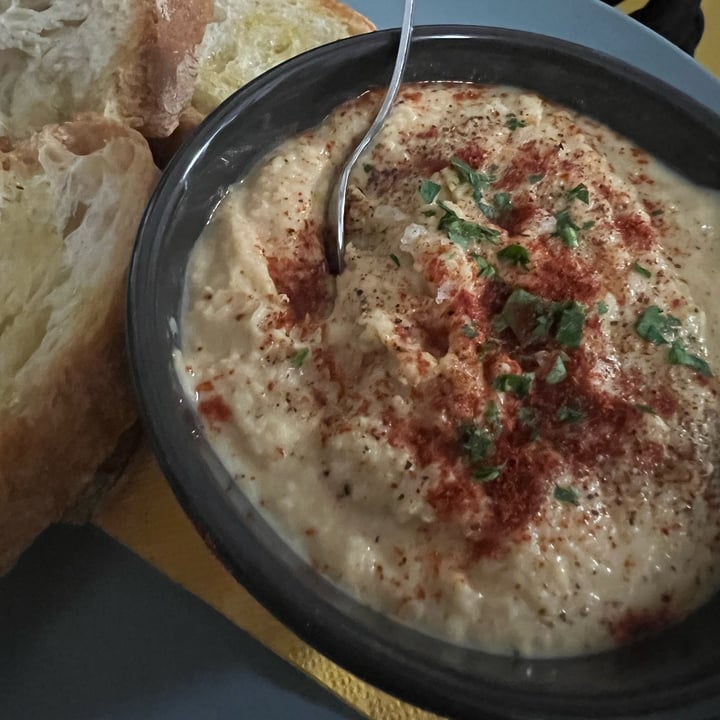 photo of Rob de Matt hummus shared by @moccymoccy on  04 Dec 2023 - review