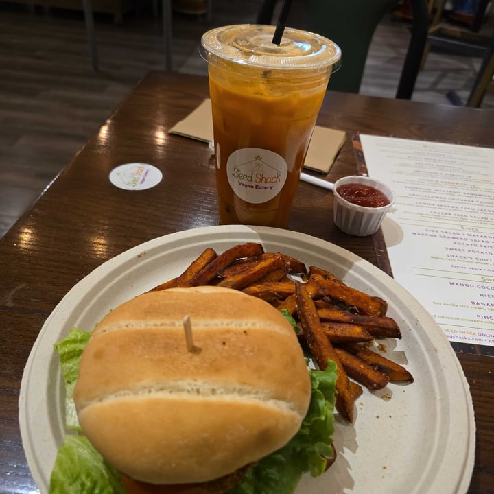 photo of Seed Shack Chik’n Sandwich shared by @sparklingbird70 on  21 Jun 2025 - review