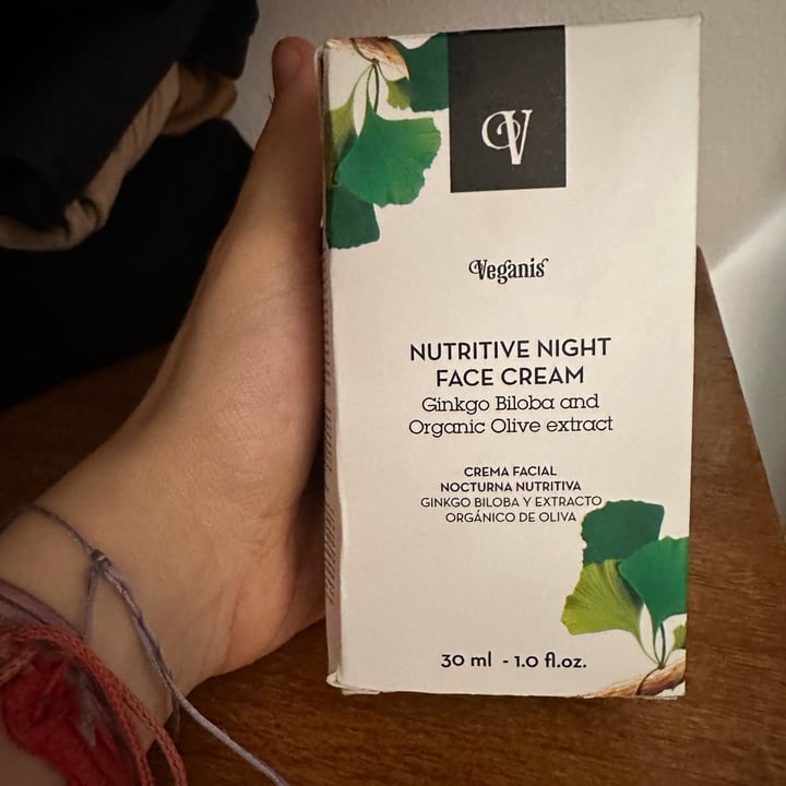 photo of Veganis Antiage Facial - Crema de Día Palta & Oliva shared by @nicook on  26 Nov 2023 - review