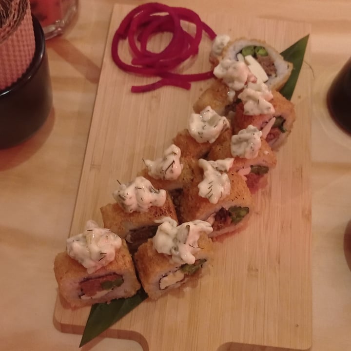 photo of Godzu Cocina Asiática Nimona Roll shared by @aerin on  10 Dec 2023 - review