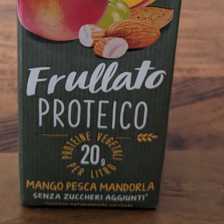 photo of Valfrutta frullato proteico mango pesca e mandorla shared by @biancap90 on  13 May 2024 - review