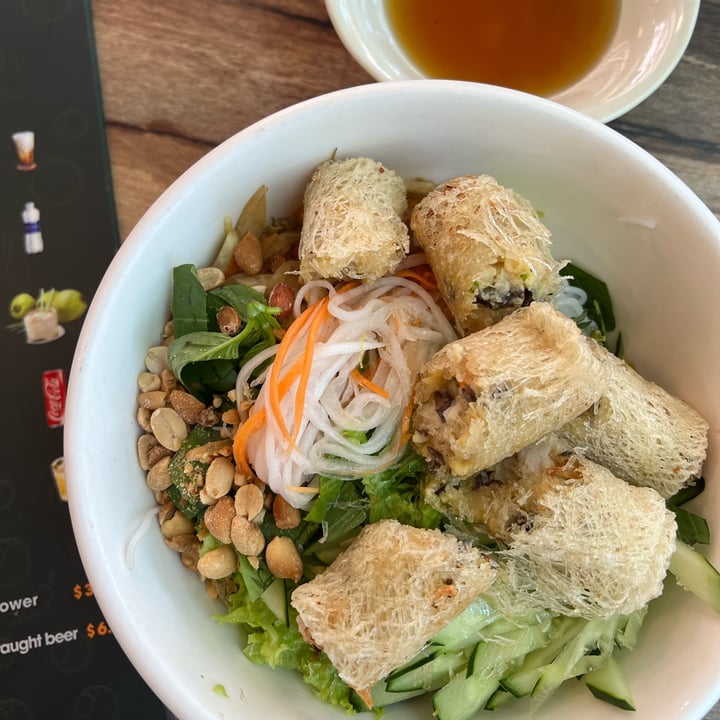photo of Lâp Vietnamese Restaurant vietnamese noodles with crispy spring roll shared by @patrickkth on  06 Nov 2024 - review