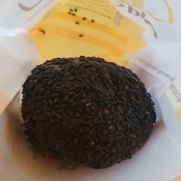 photo of Old Chang Kee Heartland Mall Black Sesame Ball shared by @mushroomtarian on  07 Oct 2025 - review