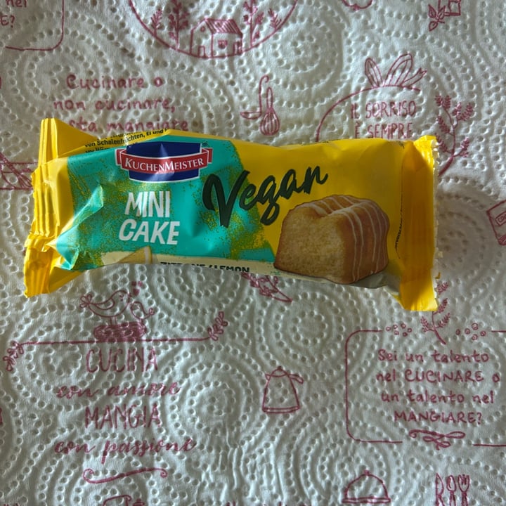 photo of Kuchenmeister 4 Mini Zitronenkuchen, vegan shared by @cinzia1981 on  28 Sep 2025 - review